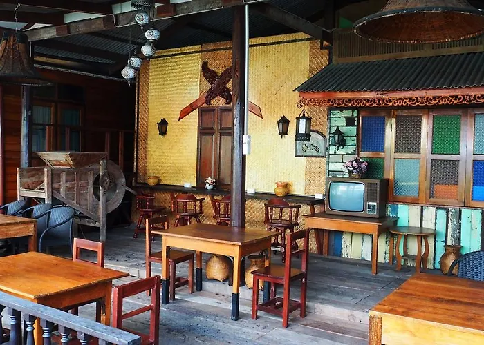 Kaloang Homestay *